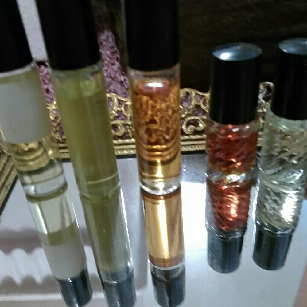 Oil perfumes